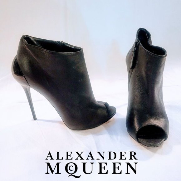 Alexander McQueen Black Leather Ankle Stiletto Booties Platform Peep Toe Heels - Picture 1 of 15